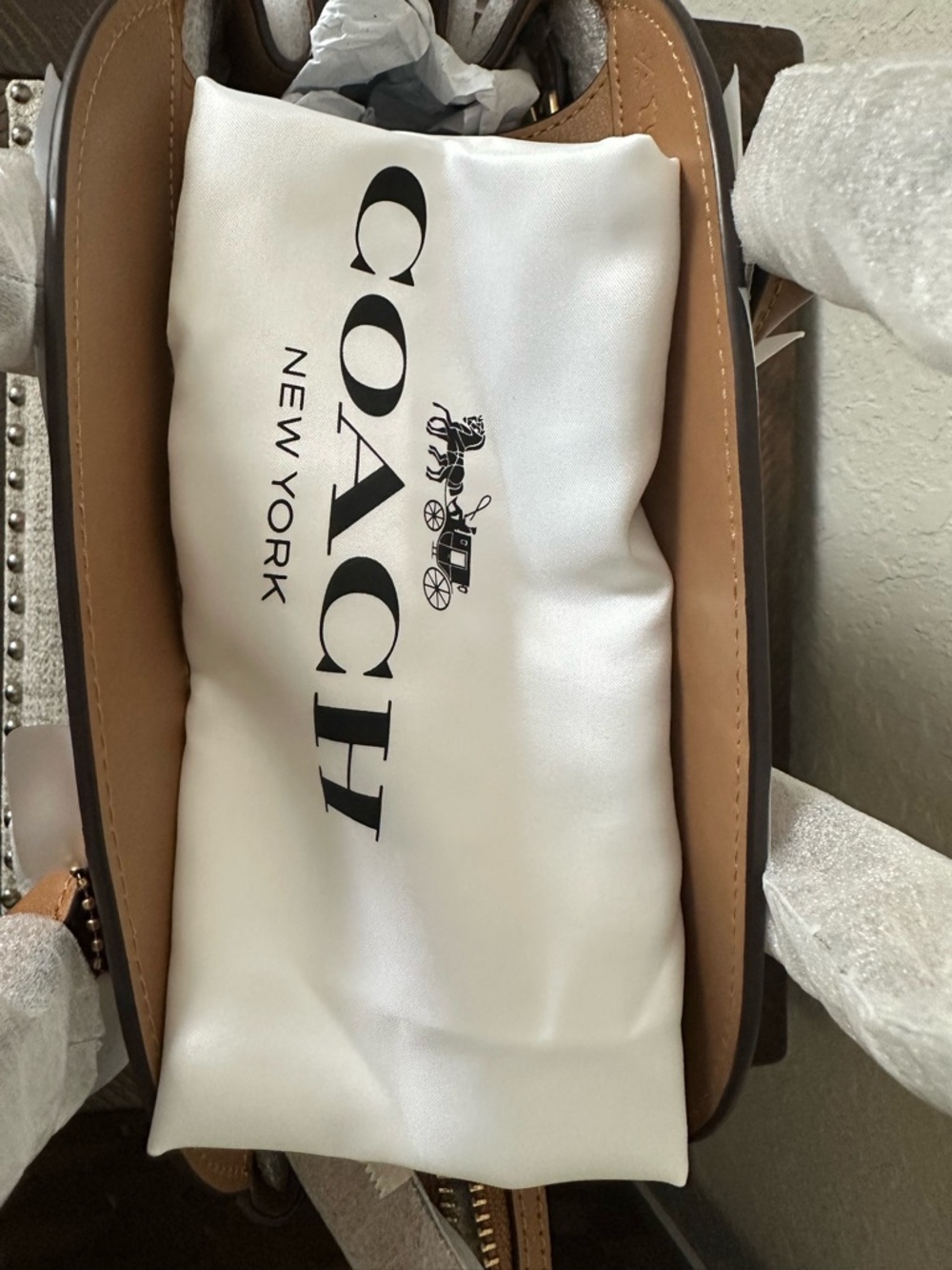 Coach Soft Empire Carryall 28 - Picture 10 of 15